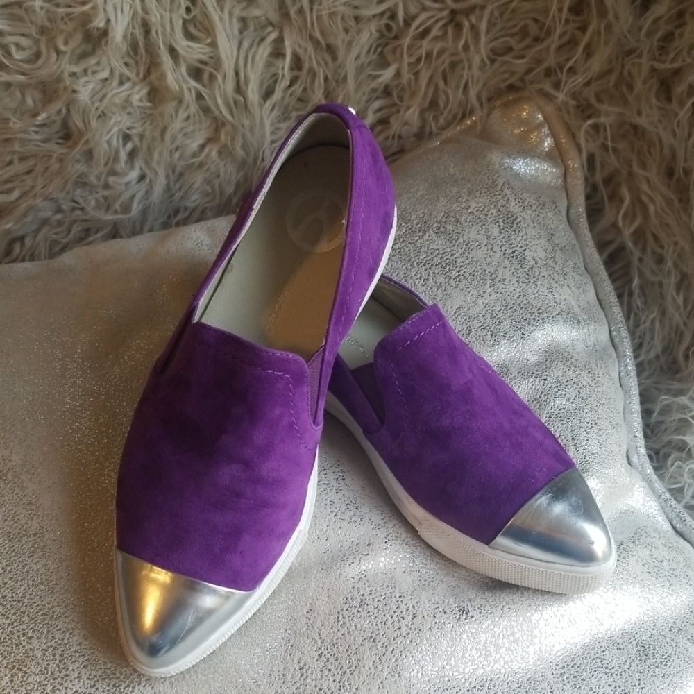 Amazing bright purple Wishbone Collection shoes